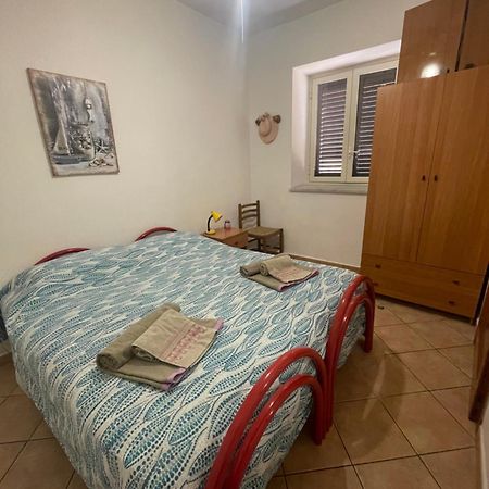 Appartamento Al Centro Di Ustica Isola di Ustica Eksteriør billede