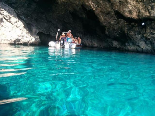Appartamento Al Centro Di Ustica Isola di Ustica Eksteriør billede